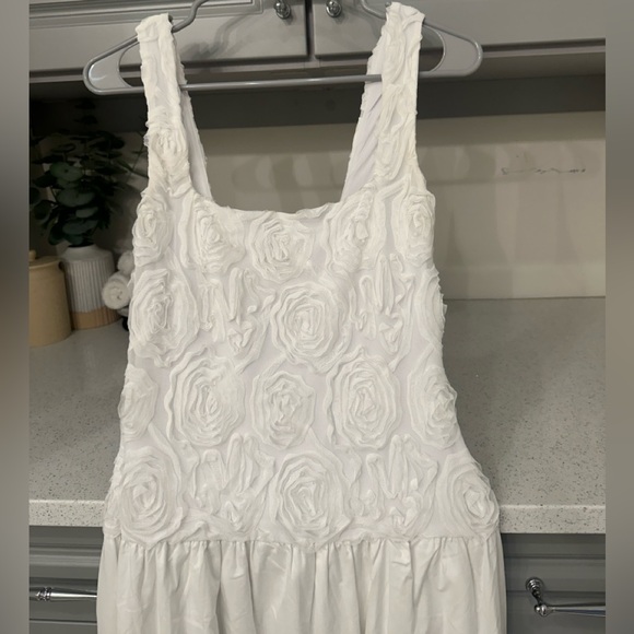 Show Me Your MuMu Bradshaw Maxi Dress White Rosette White Textured Dress - Picture 6 of 10